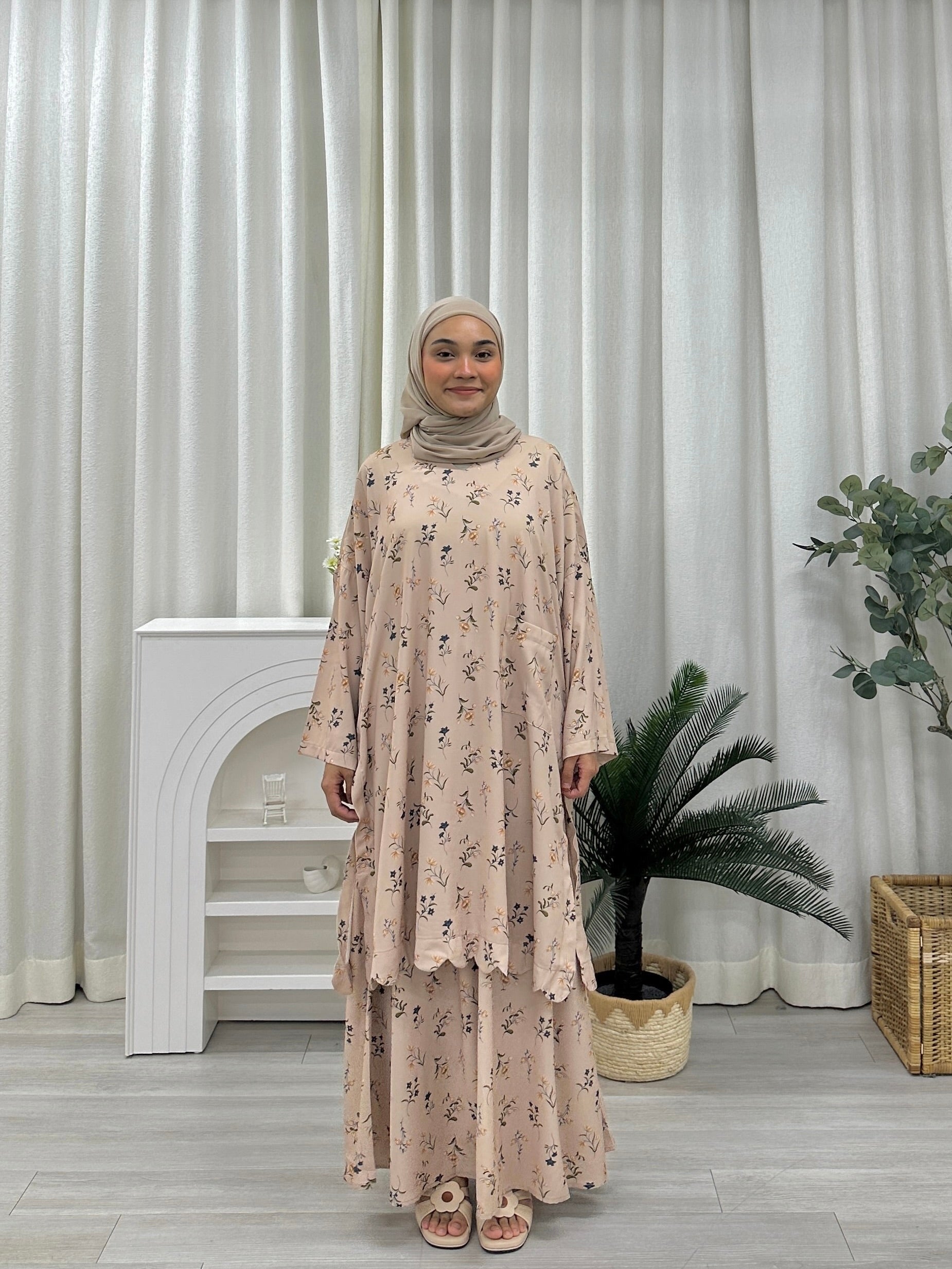V-Neck Printed Tunic Skirt Set