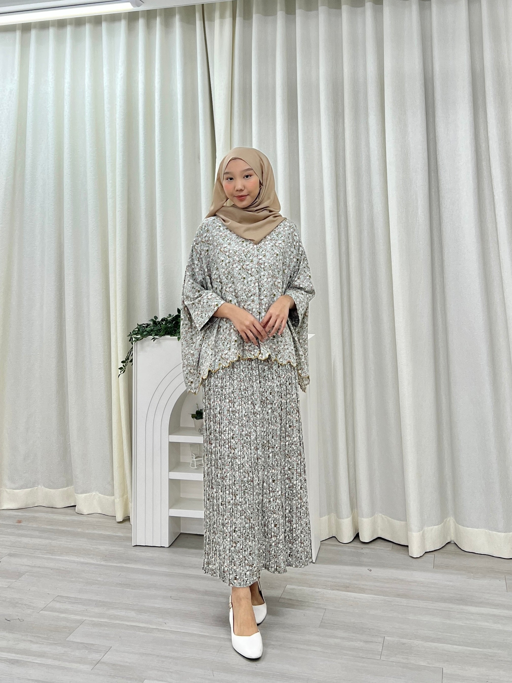 Sulam Garden Skirt Set