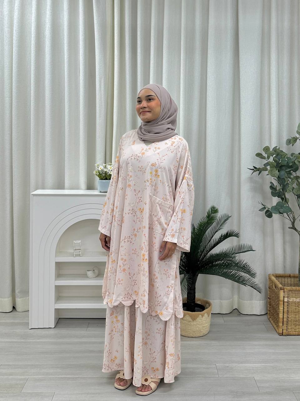 V-Neck Printed Tunic Skirt Set