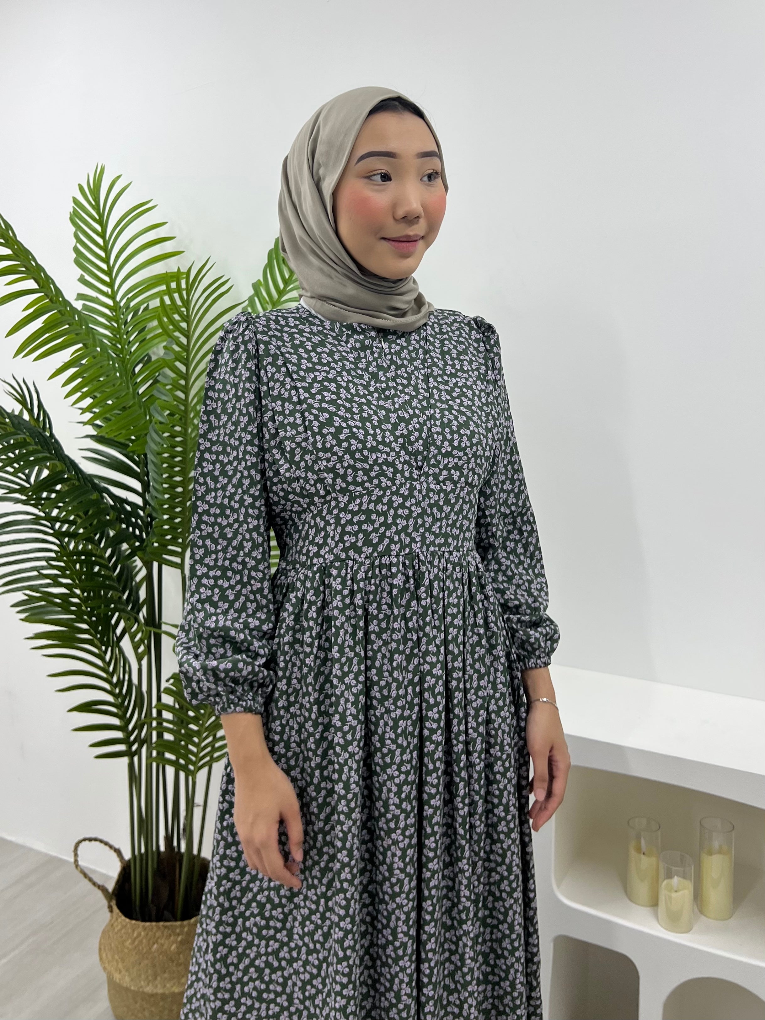 Printed Milkmaid Dress - Green Reen