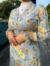 Load image into Gallery viewer, Floral Ruched Dress
