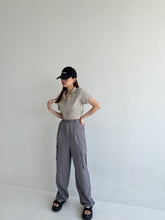 Load image into Gallery viewer, Buttom Linen Cargo Pants
