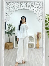 Load image into Gallery viewer, Cottage Embroidered Linen Top
