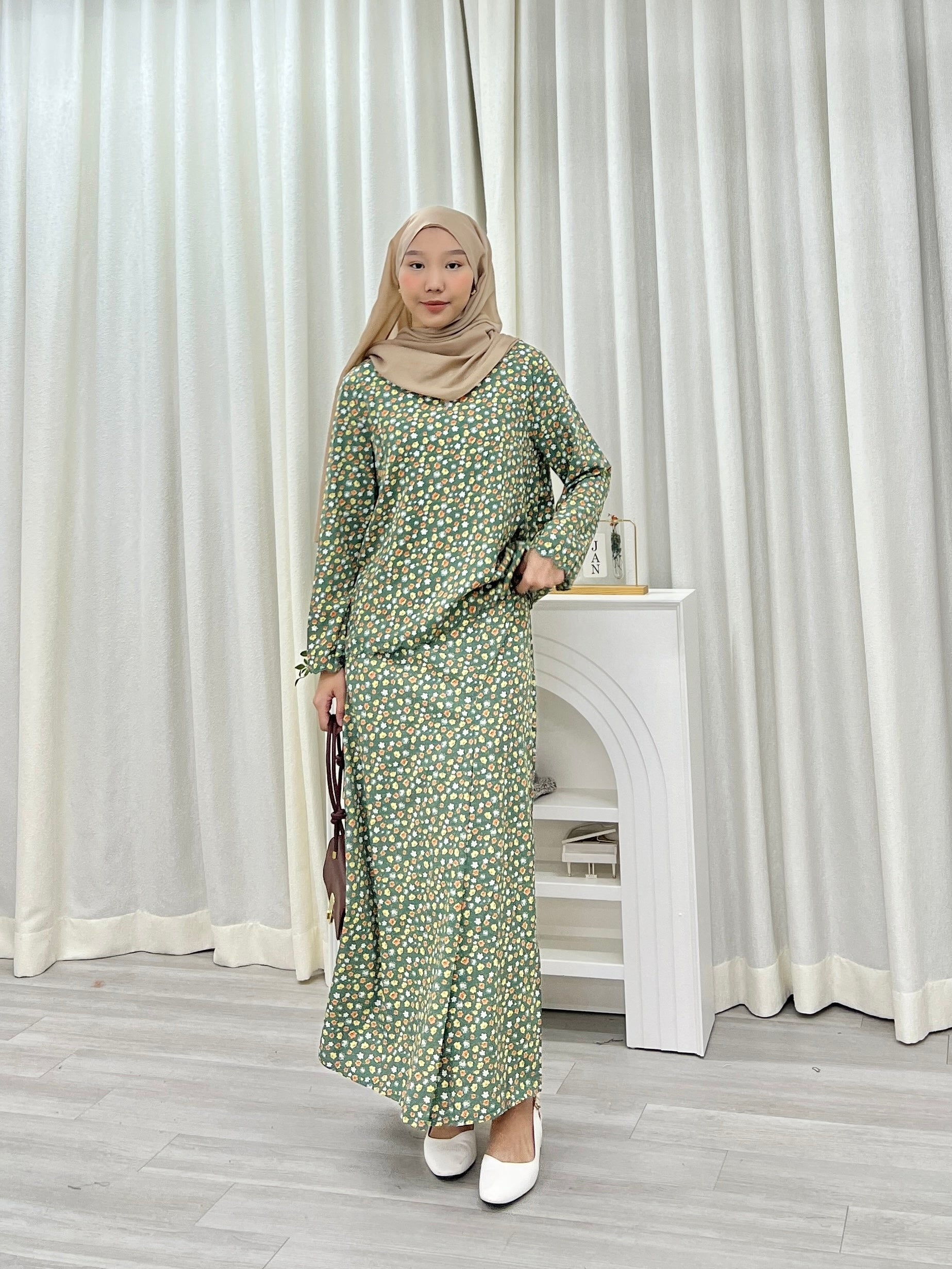 Sulam Garden Skirt Set