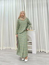 Load image into Gallery viewer, Sulam Garden Skirt Set
