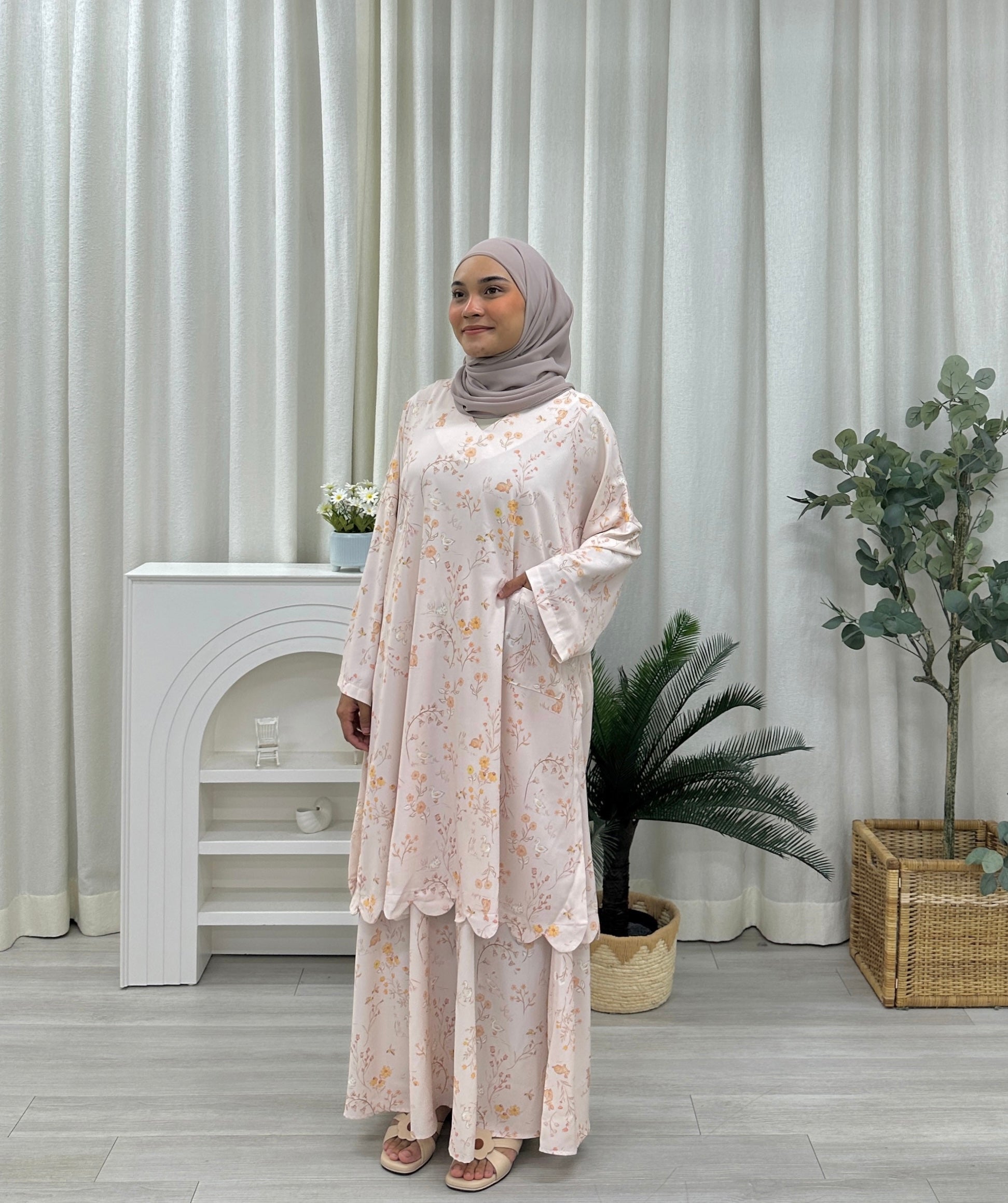 V-Neck Printed Tunic Skirt Set