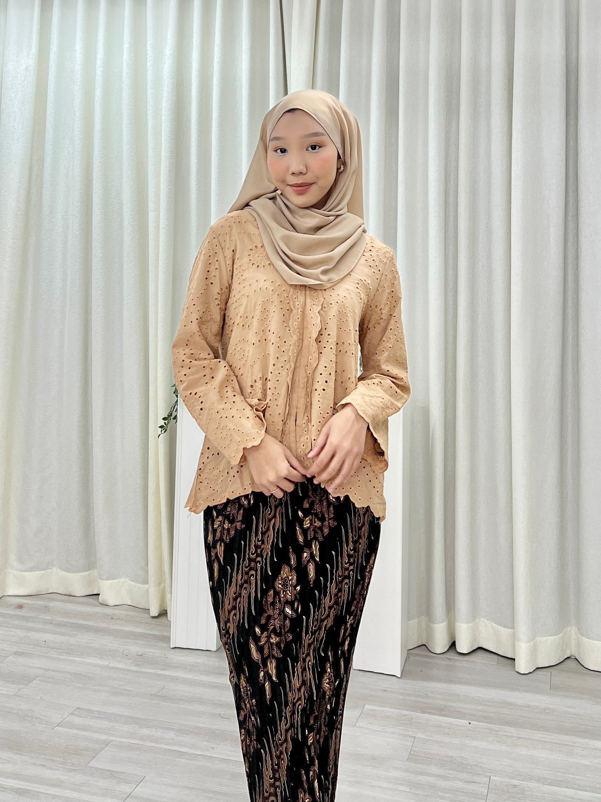 Zara Kebaya Eyelet Top