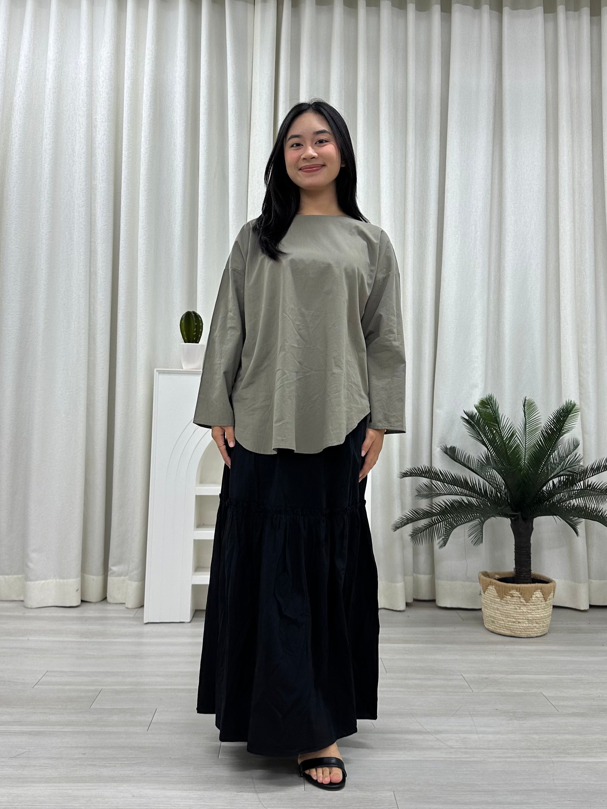 Sofia Cotton Basic High Low Top