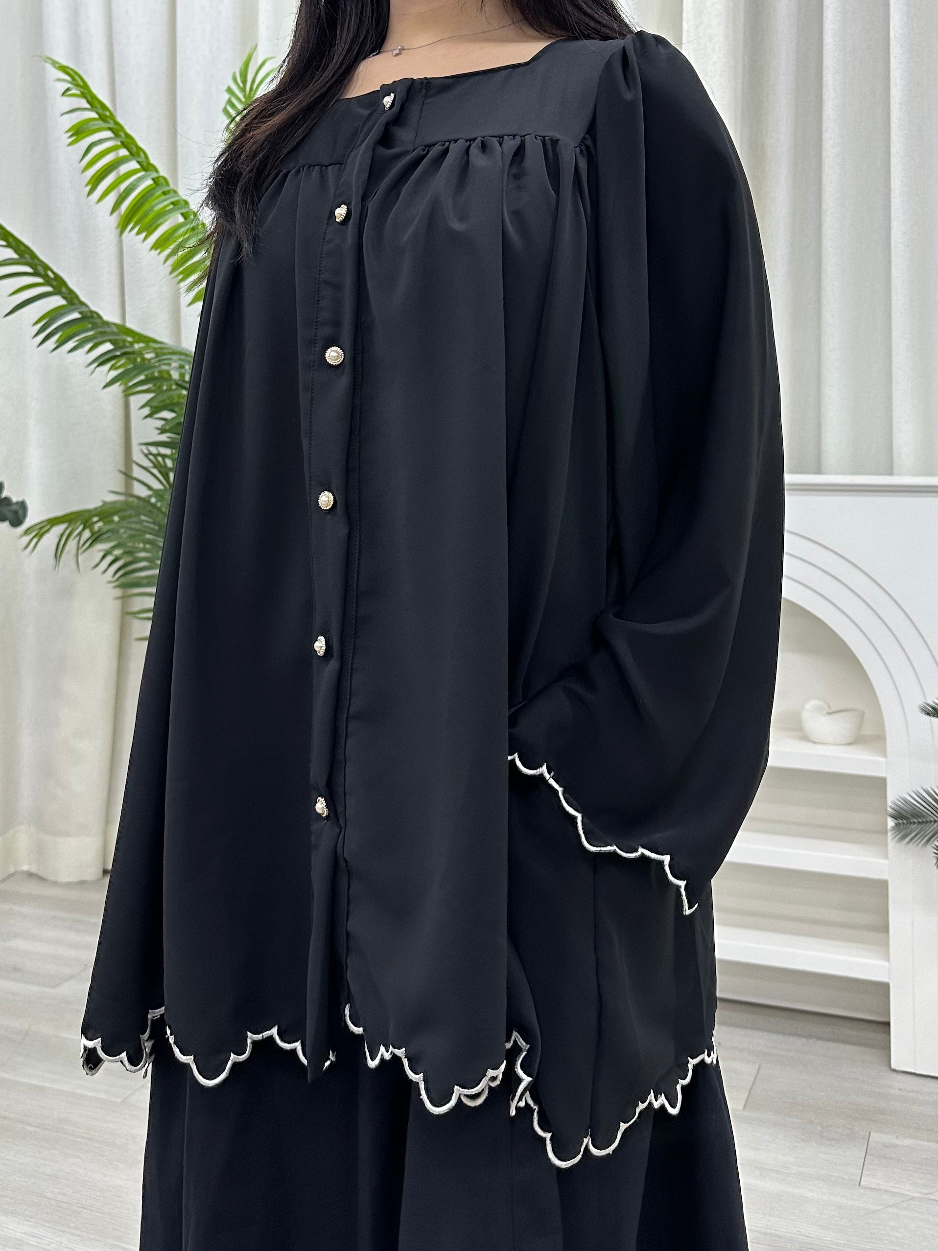 Nova Button Simple Sulam Top