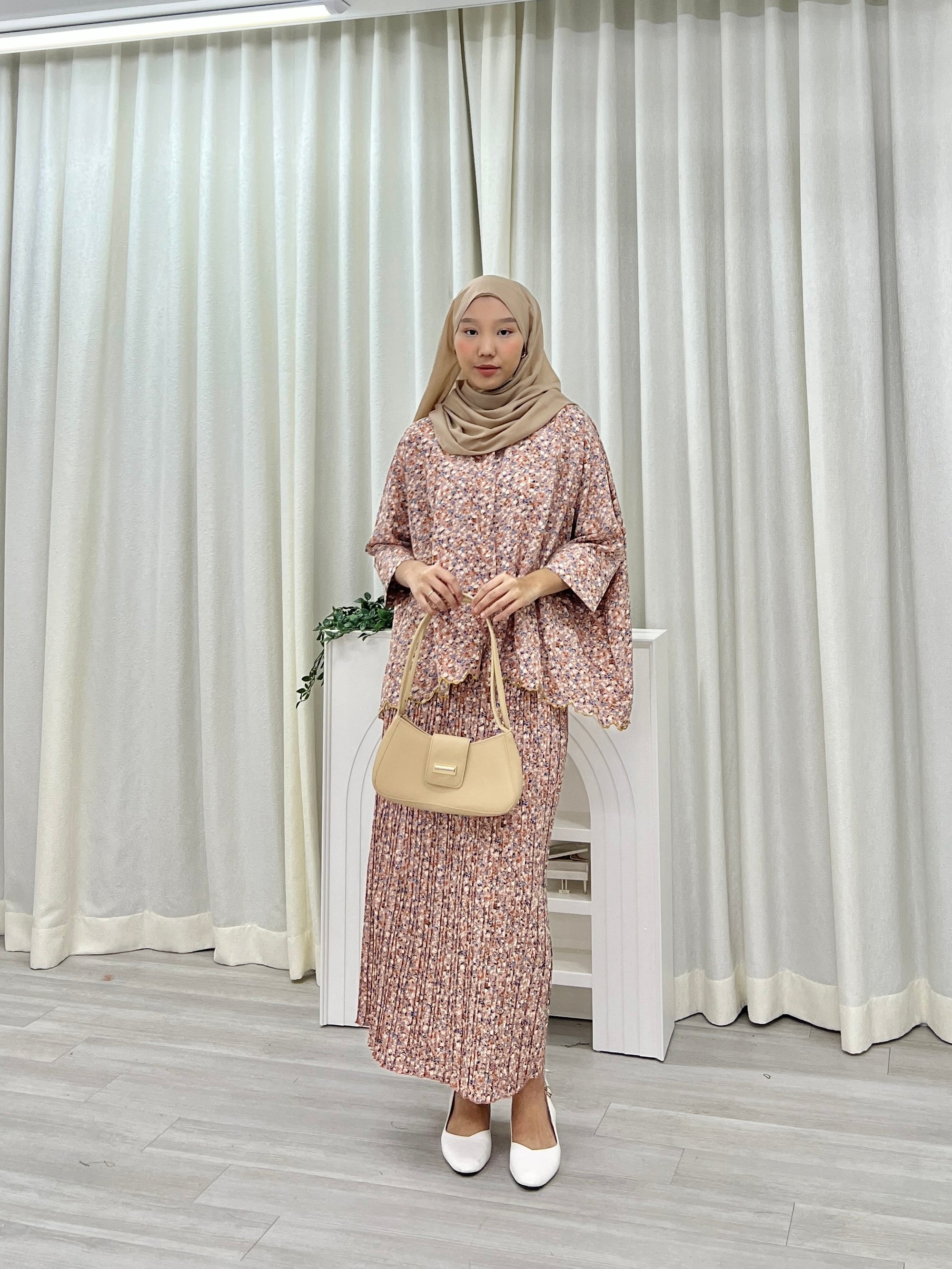 Sulam Garden Skirt Set