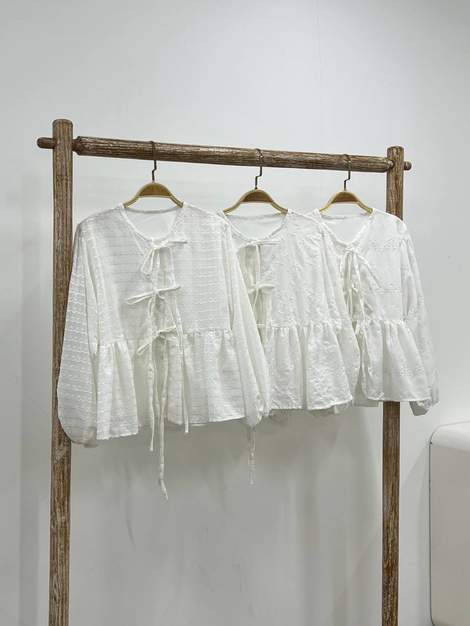 Dahlia Eyelet Ribbon Top - Attached Lining