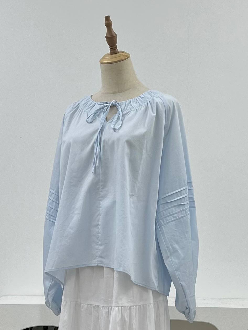 Coquette Pleated Basic Blouse