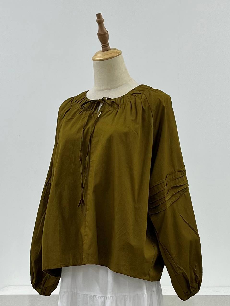 Coquette Pleated Basic Blouse