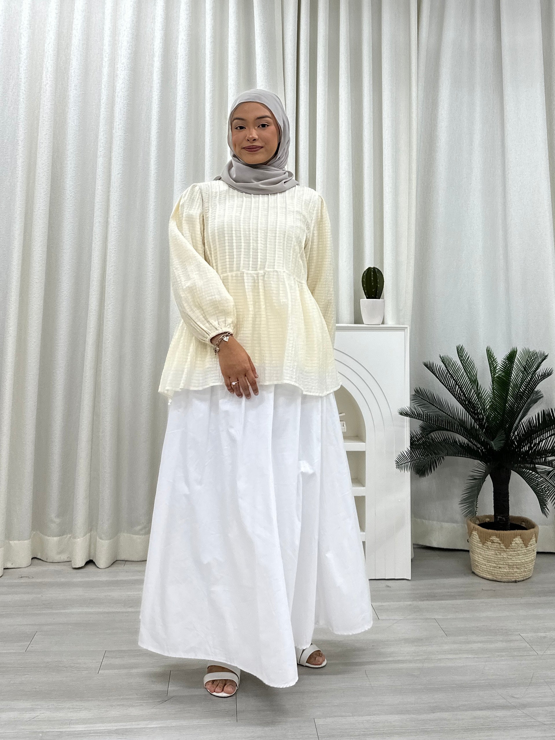 Doll Pleats Peplum Top