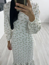 Load image into Gallery viewer, Floral Ruched Mermaid Dress
