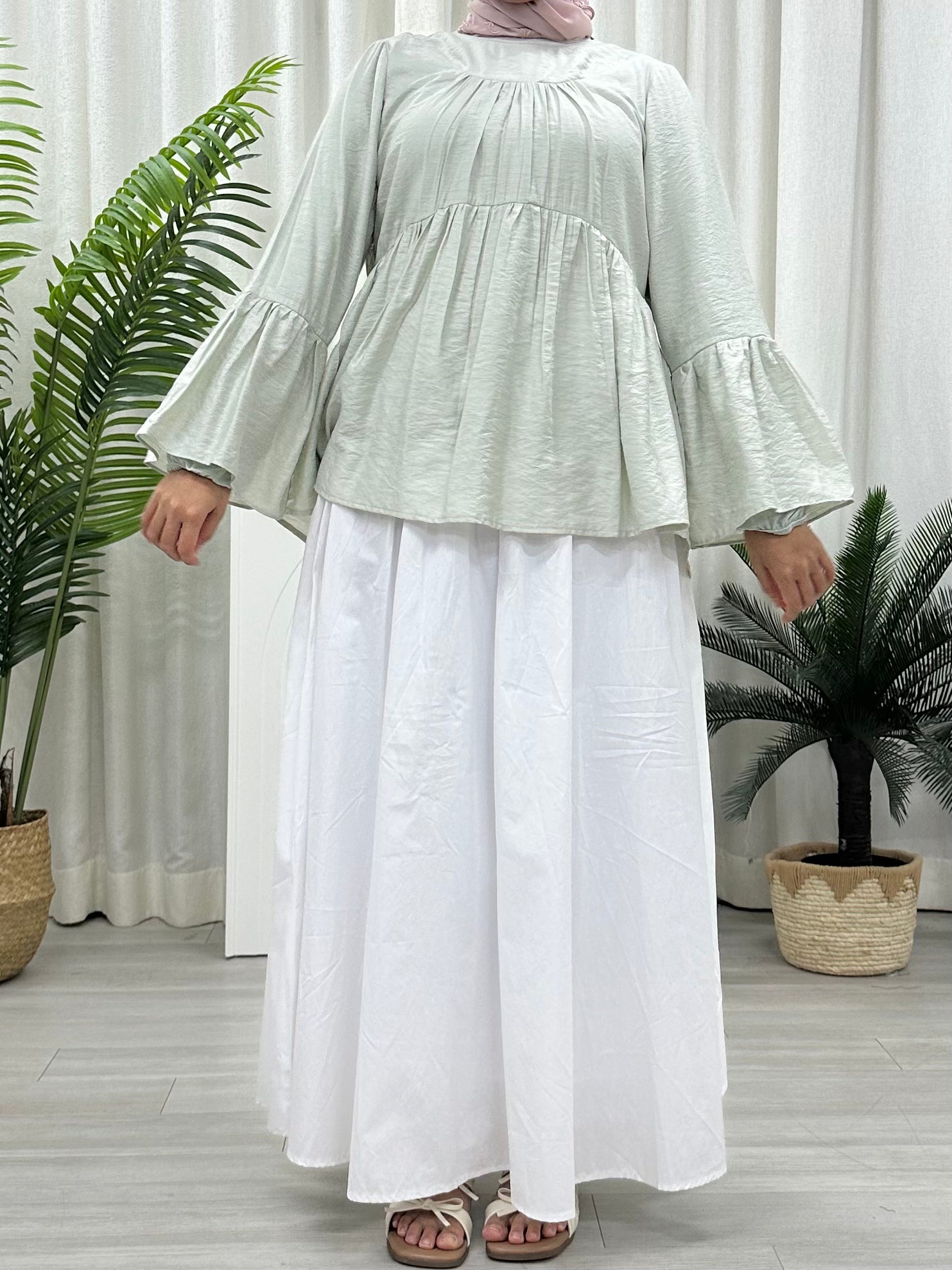 Swan Bell Wing Top HV Label