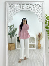 Load image into Gallery viewer, Side Ruched Button Top

