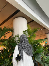 Load image into Gallery viewer, Triangle Satin Shawl - Arabica Scallop 2.0
