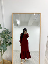 Load image into Gallery viewer, Basic Ruffle Ribbed Dress