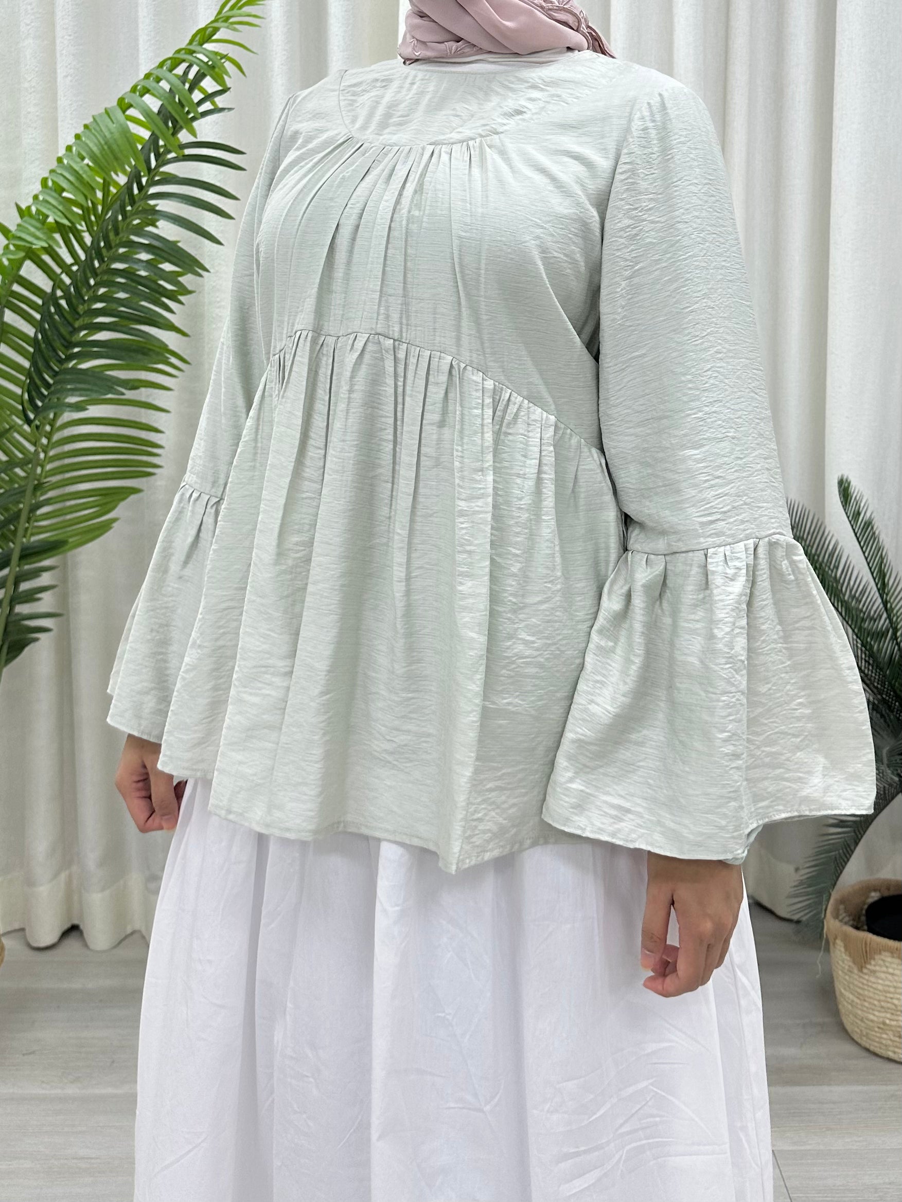 Swan Bell Wing Top HV Label