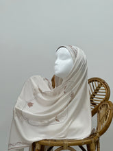 Load image into Gallery viewer, Long Stain Shawl Vintage