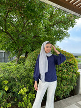 Load image into Gallery viewer, Pleated Iridescent Collar Top
