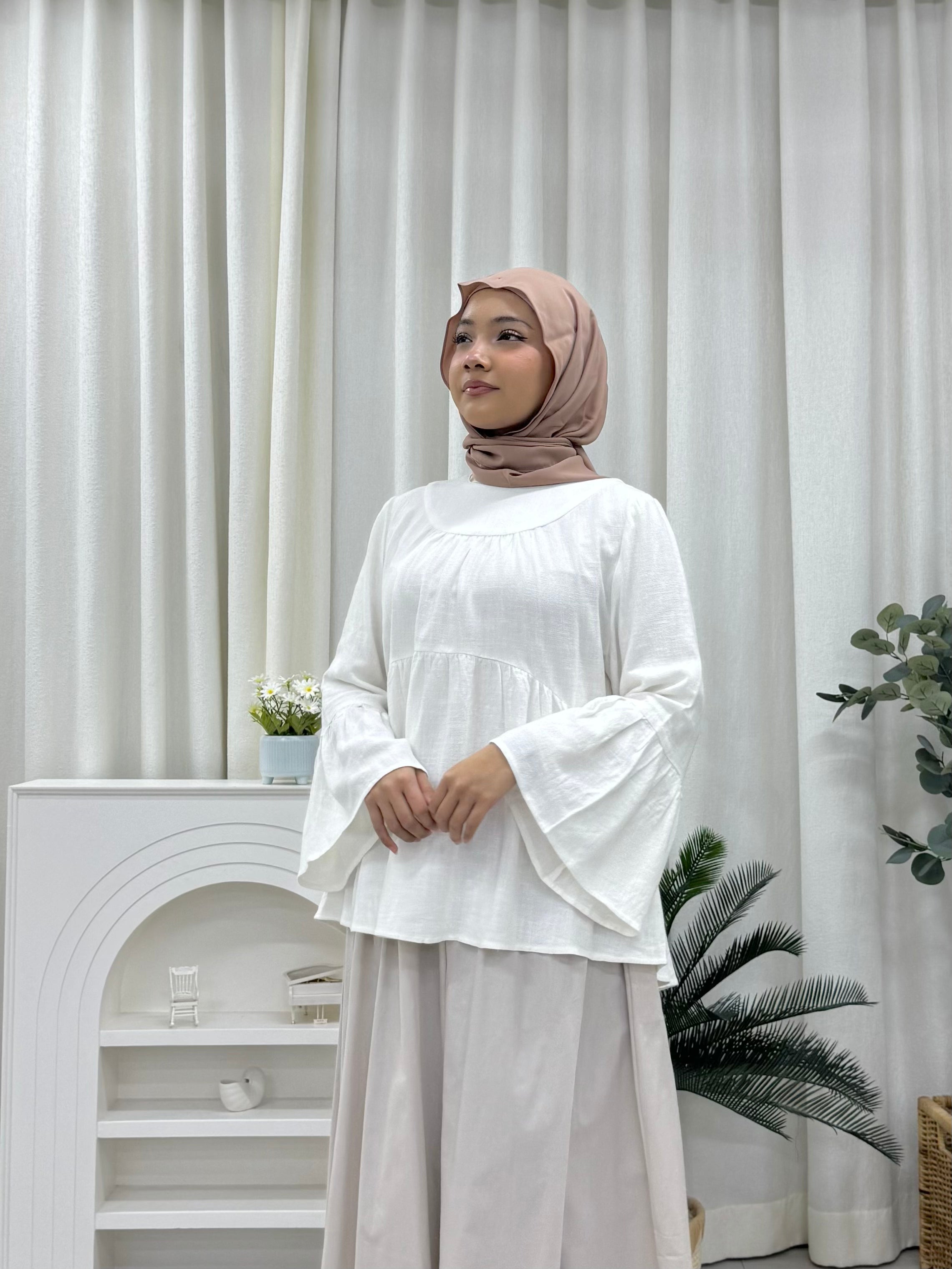 Swan Bell Wing Top Linen Pockets