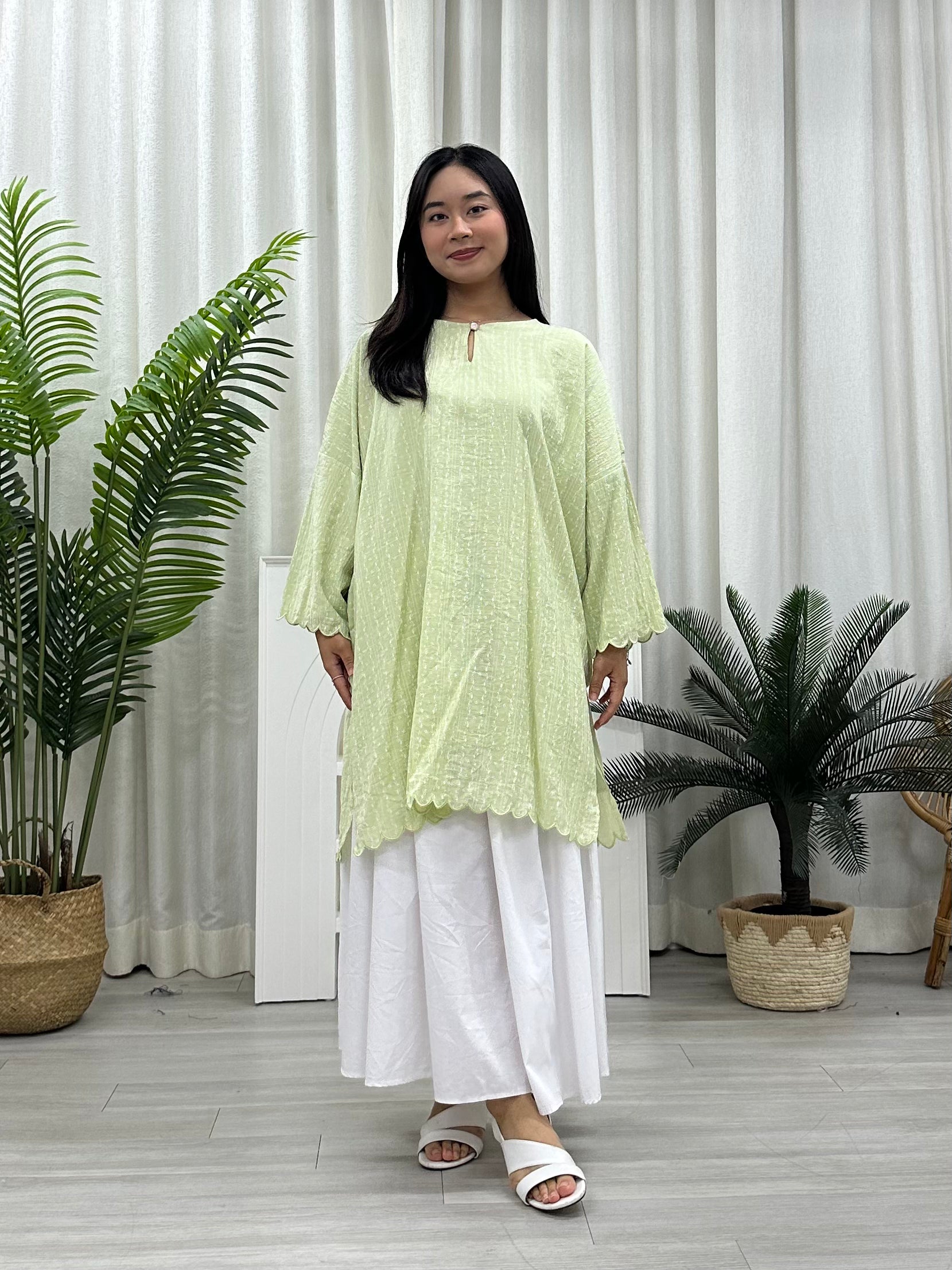 Pastel Essence Sulam Tunic
