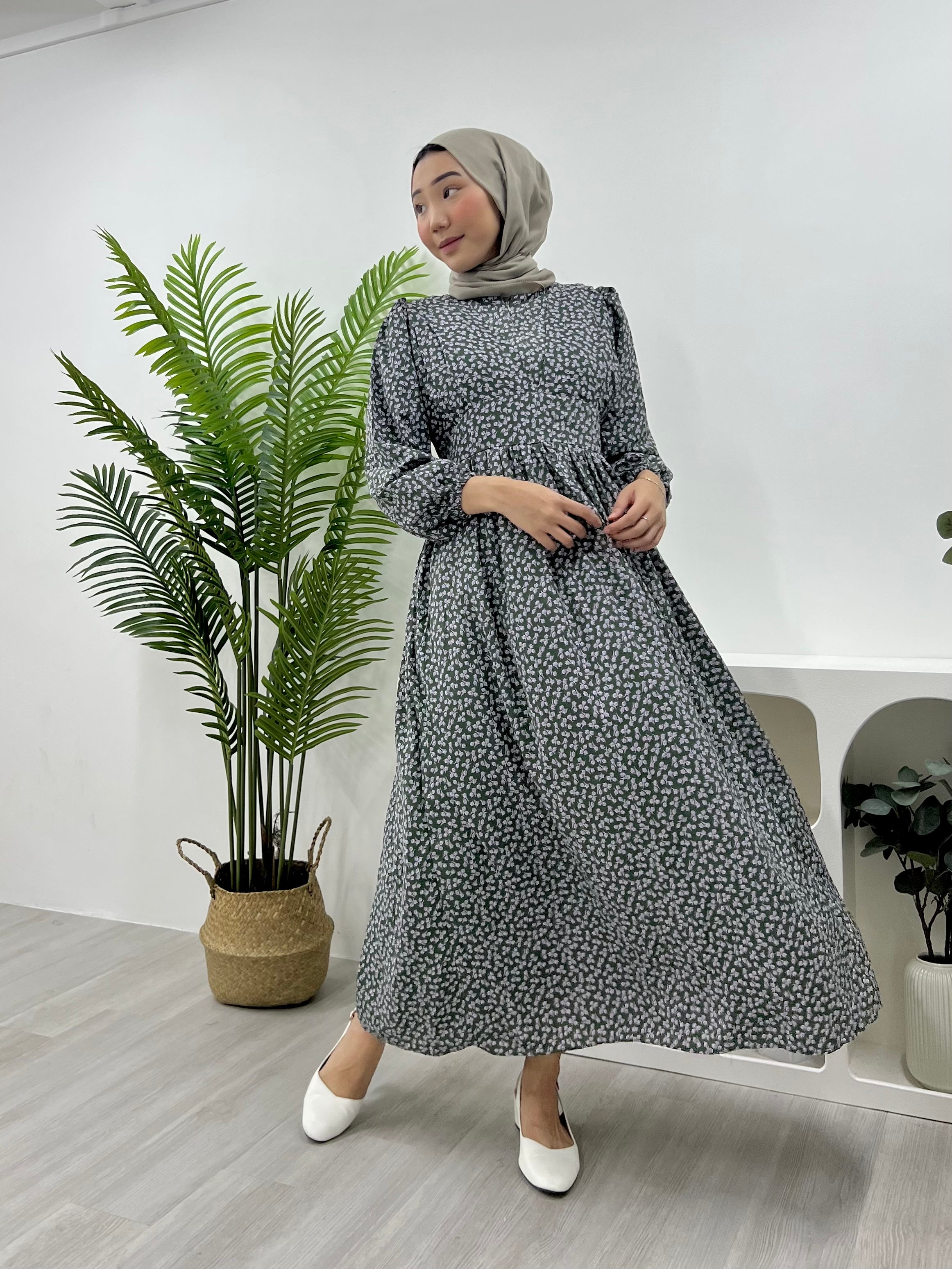 Printed Milkmaid Dress - Green Reen