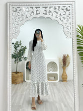 Load image into Gallery viewer, Floral Ruched Mermaid Dress
