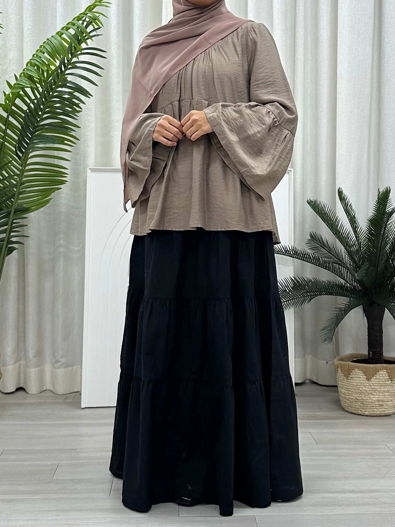 Swan Bell Wing Top HV Label