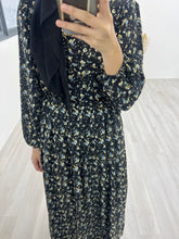 Load image into Gallery viewer, Belle Floral Flounce Dress
