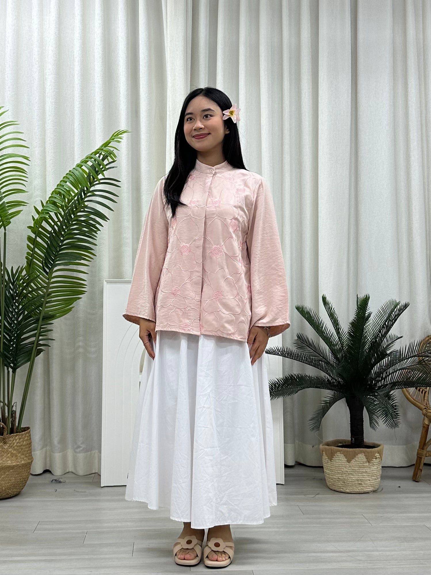 Floral Line Colour Top - Button