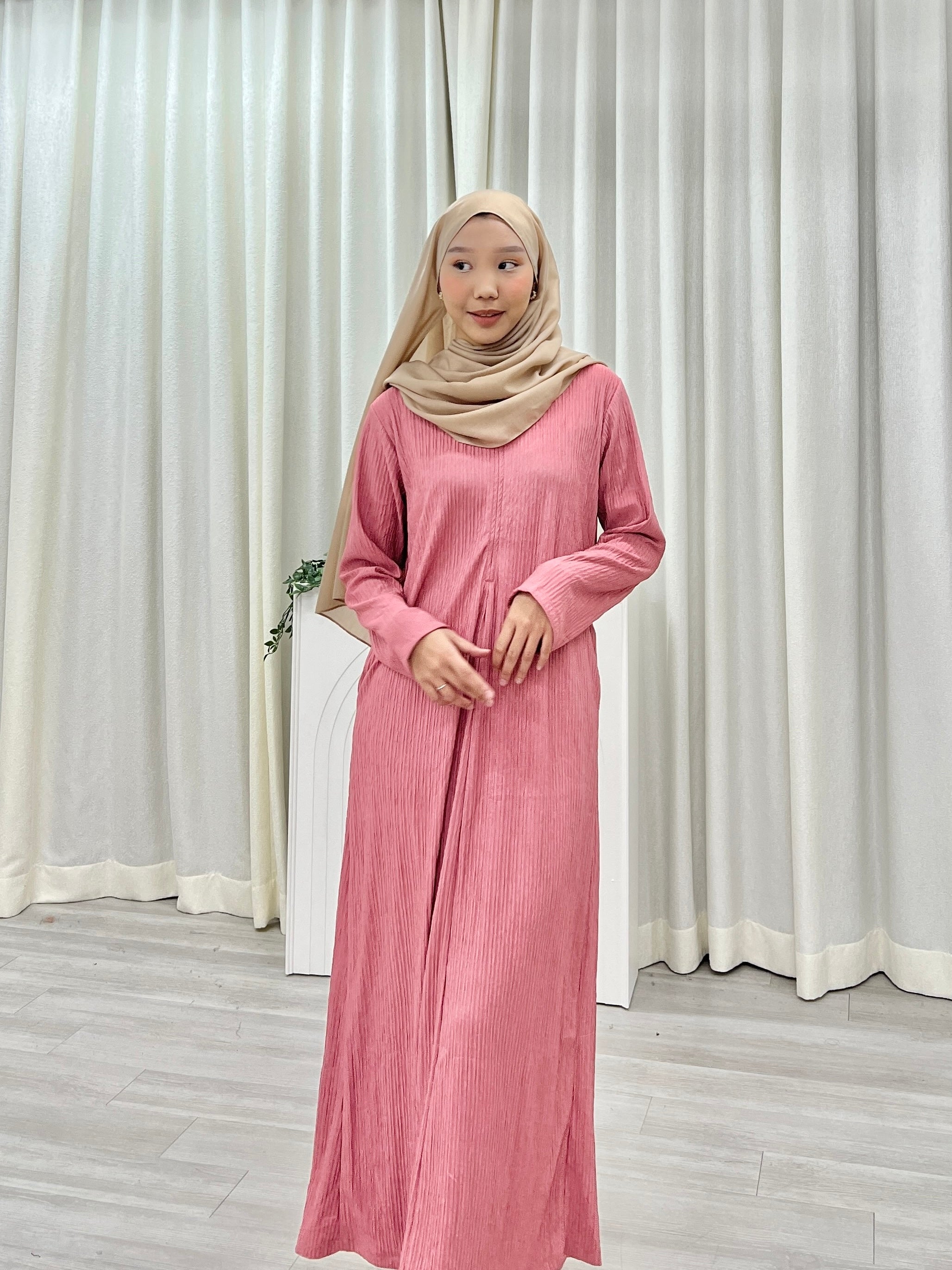 Miya Elegant Pleated Dress