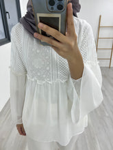 Load image into Gallery viewer, Lace Flounce Sleeve Top