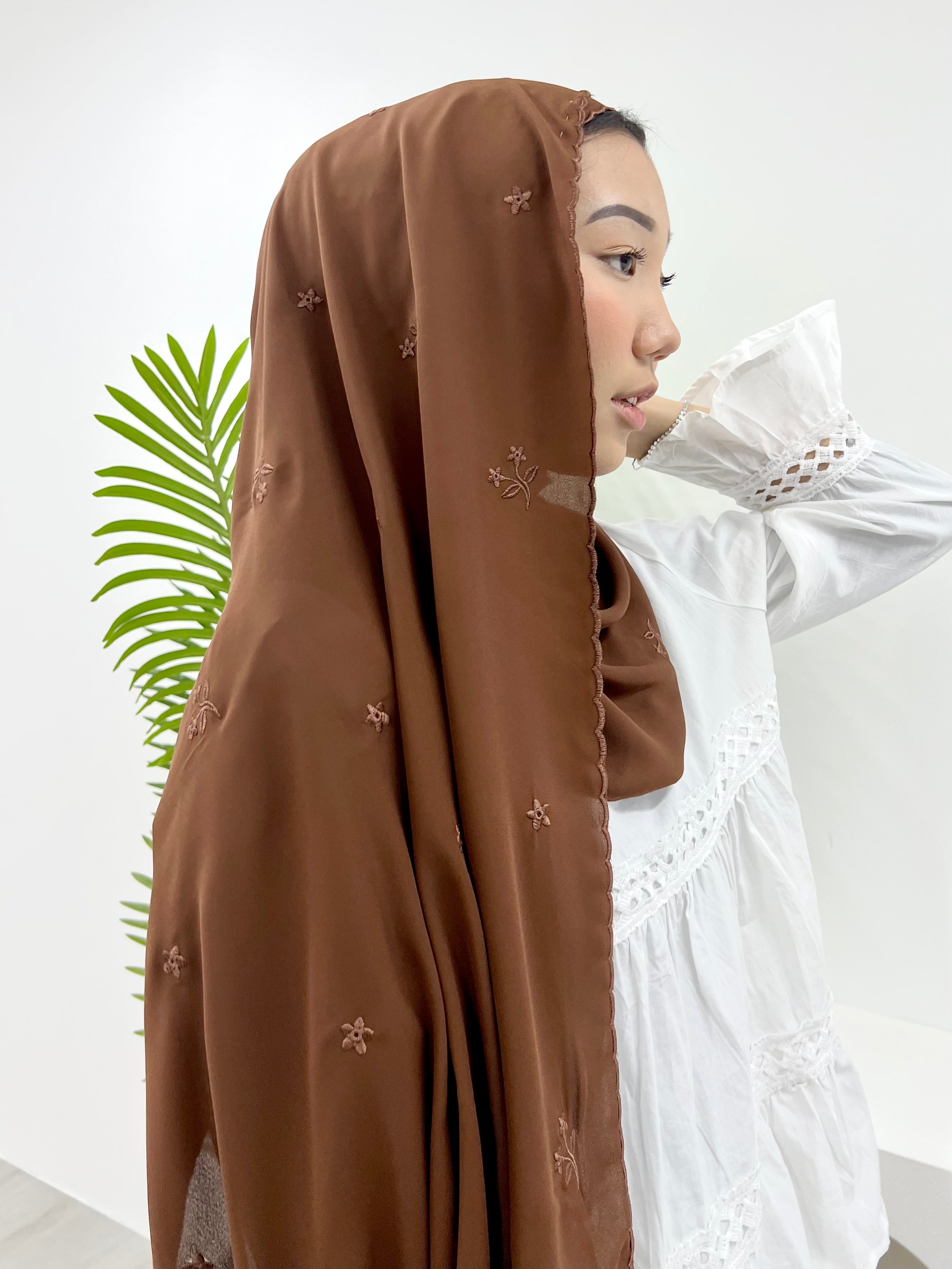 Sulam Embroidered Shawl - Zara