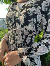 Load image into Gallery viewer, Floral Ruched Dress