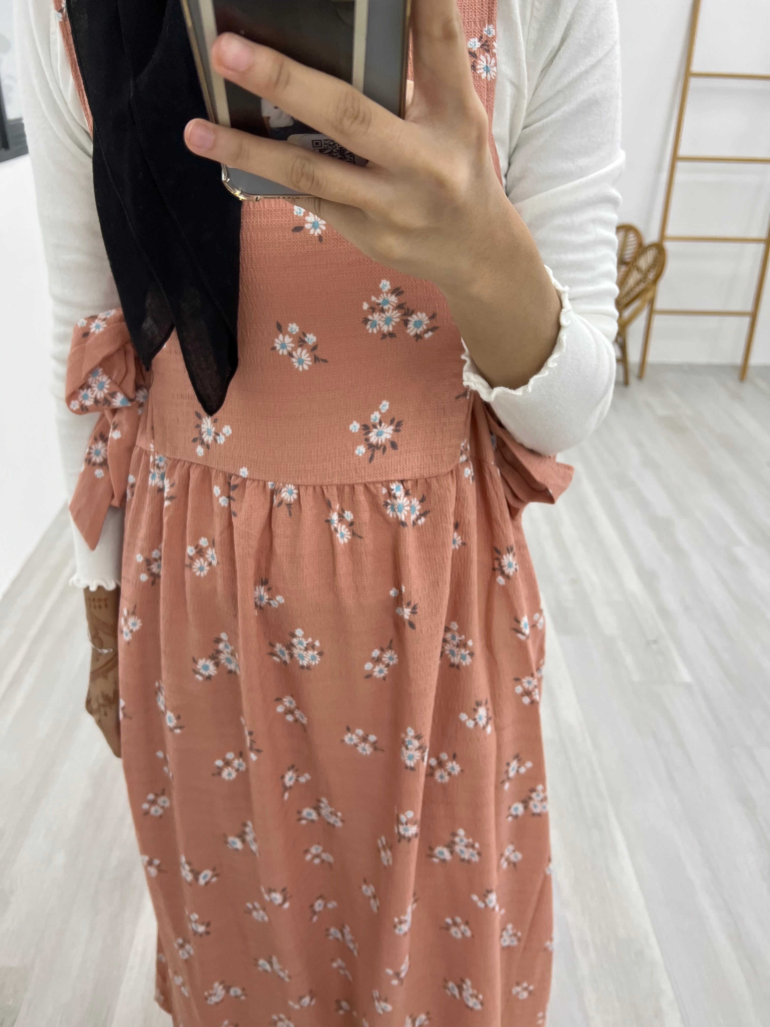 Sleeveless Side-Tie Daisy Dress