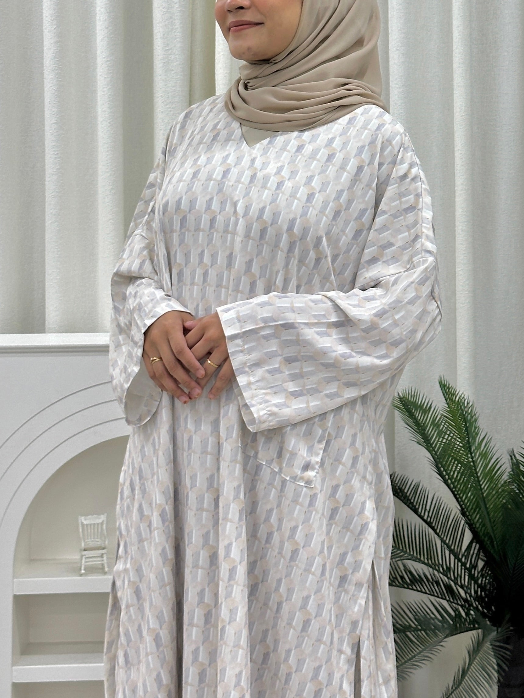 V-Neck Printed Tunic Skirt Set