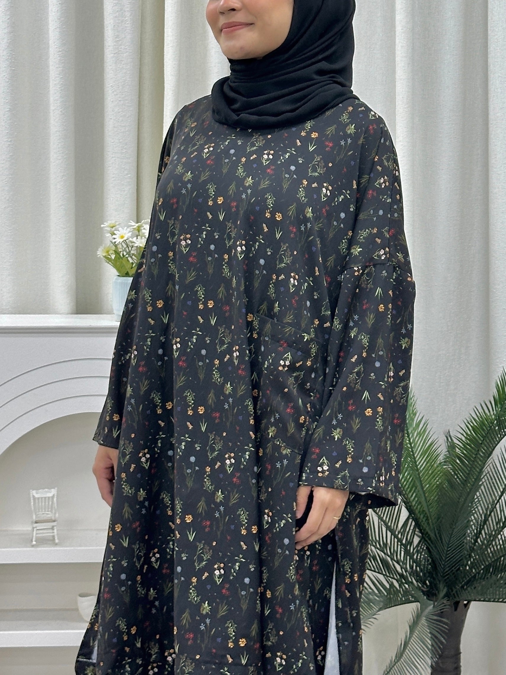 V-Neck Printed Tunic Skirt Set
