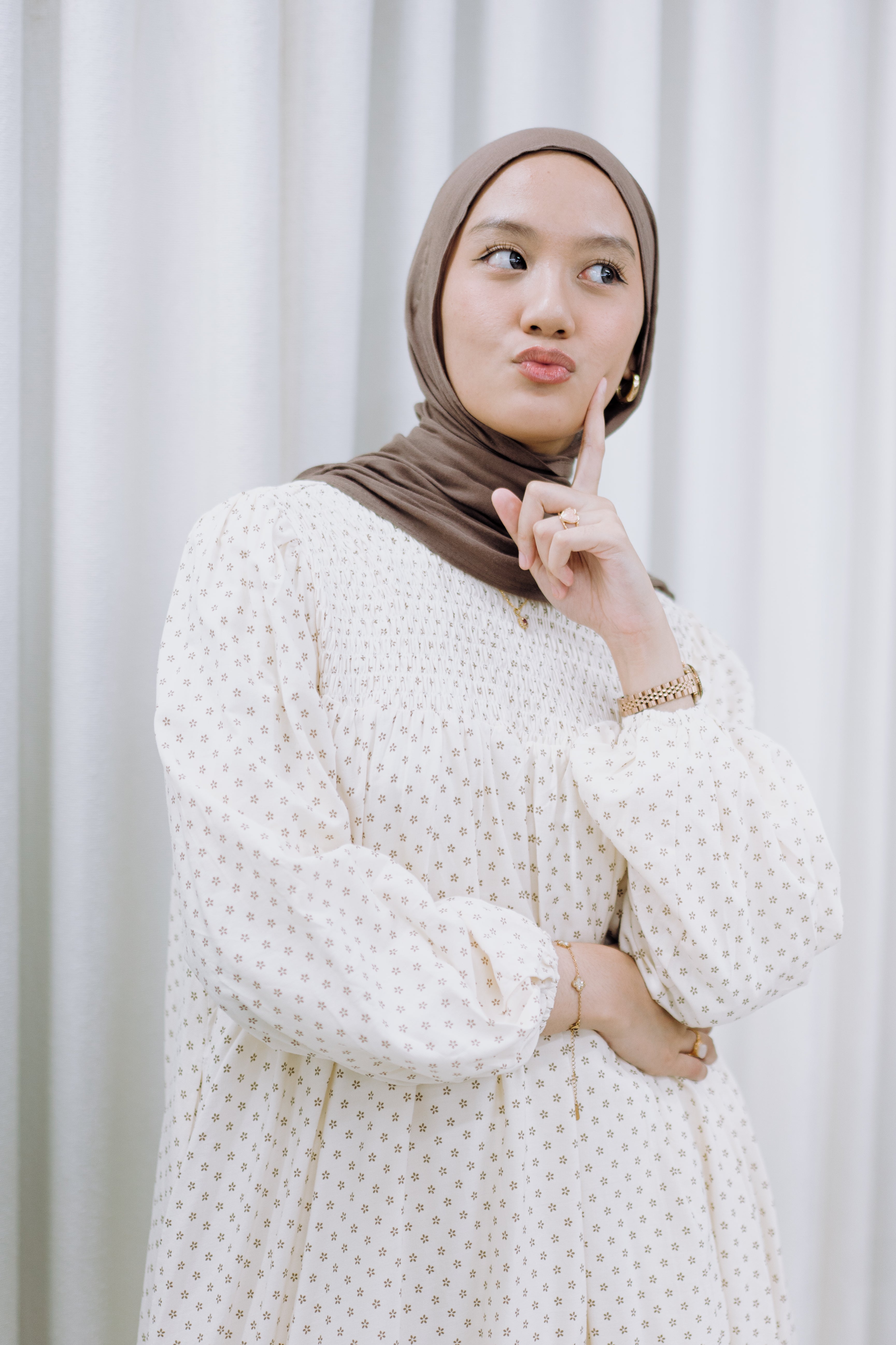 Velora Smocked Tunic - Daisy HV Label