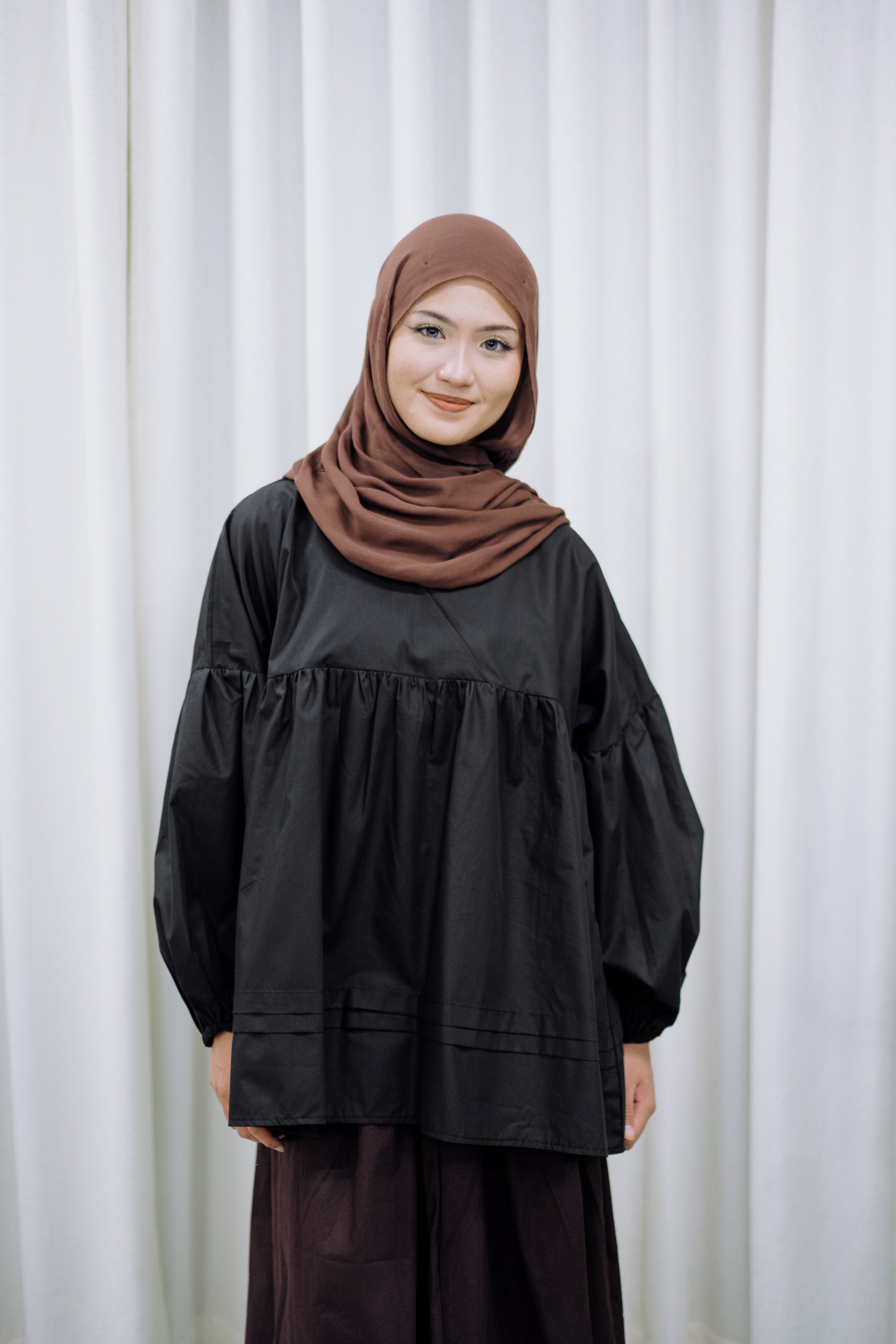 Plain Kimora Pleated Top HV Label