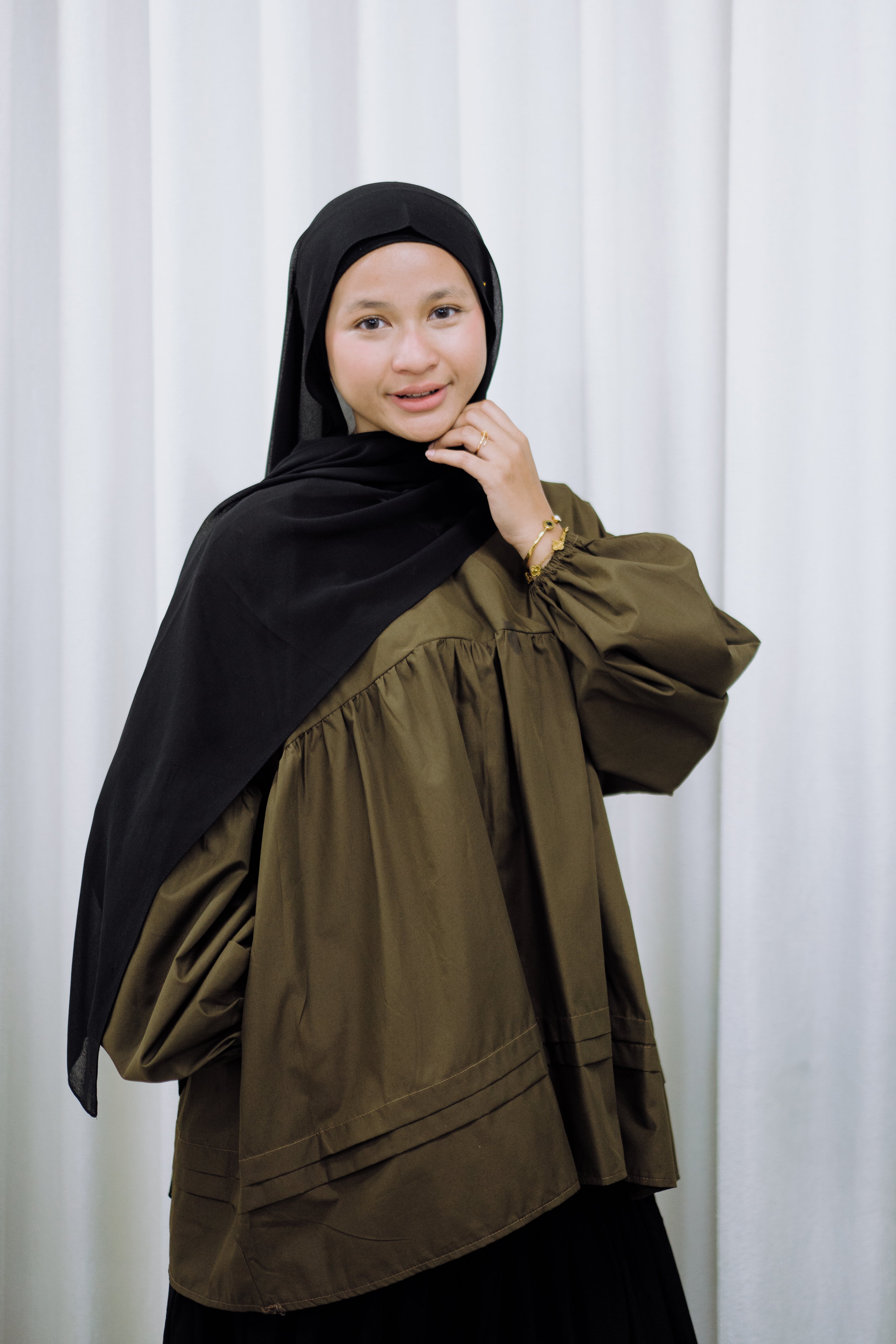 Plain Kimora Pleated Top HV Label