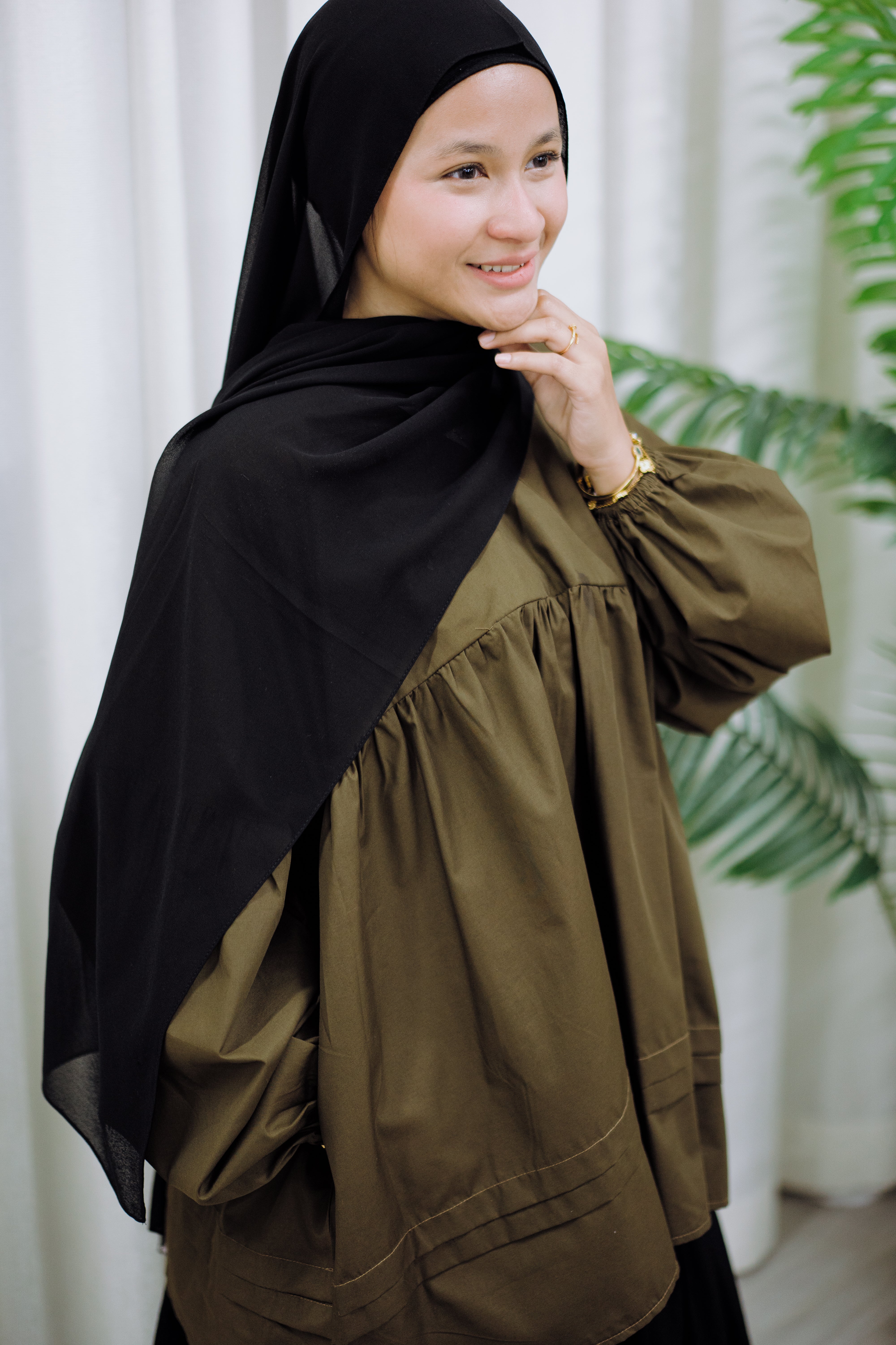 Plain Kimora Pleated Top HV Label