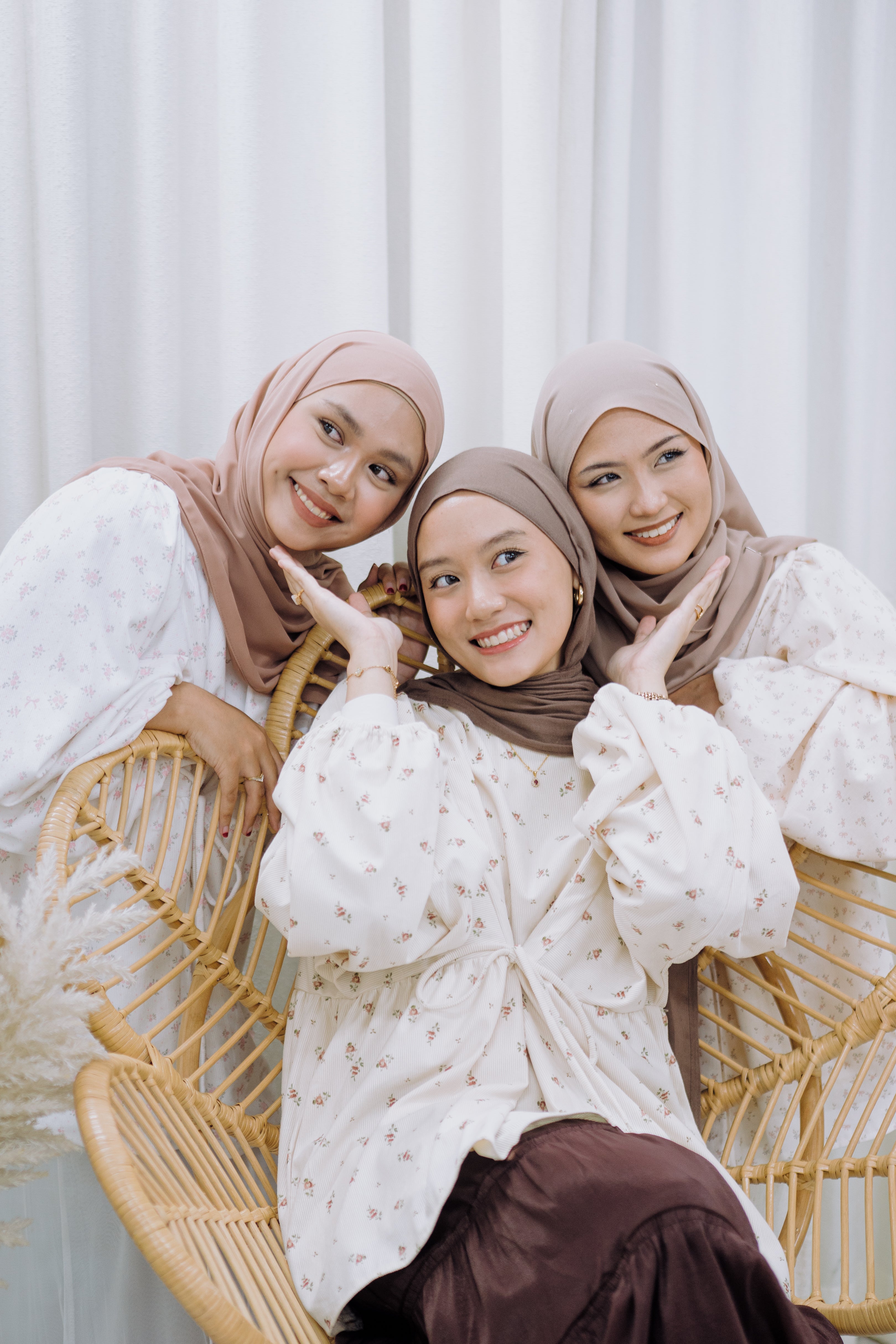 Faye Linen Tie Blouse HV Label