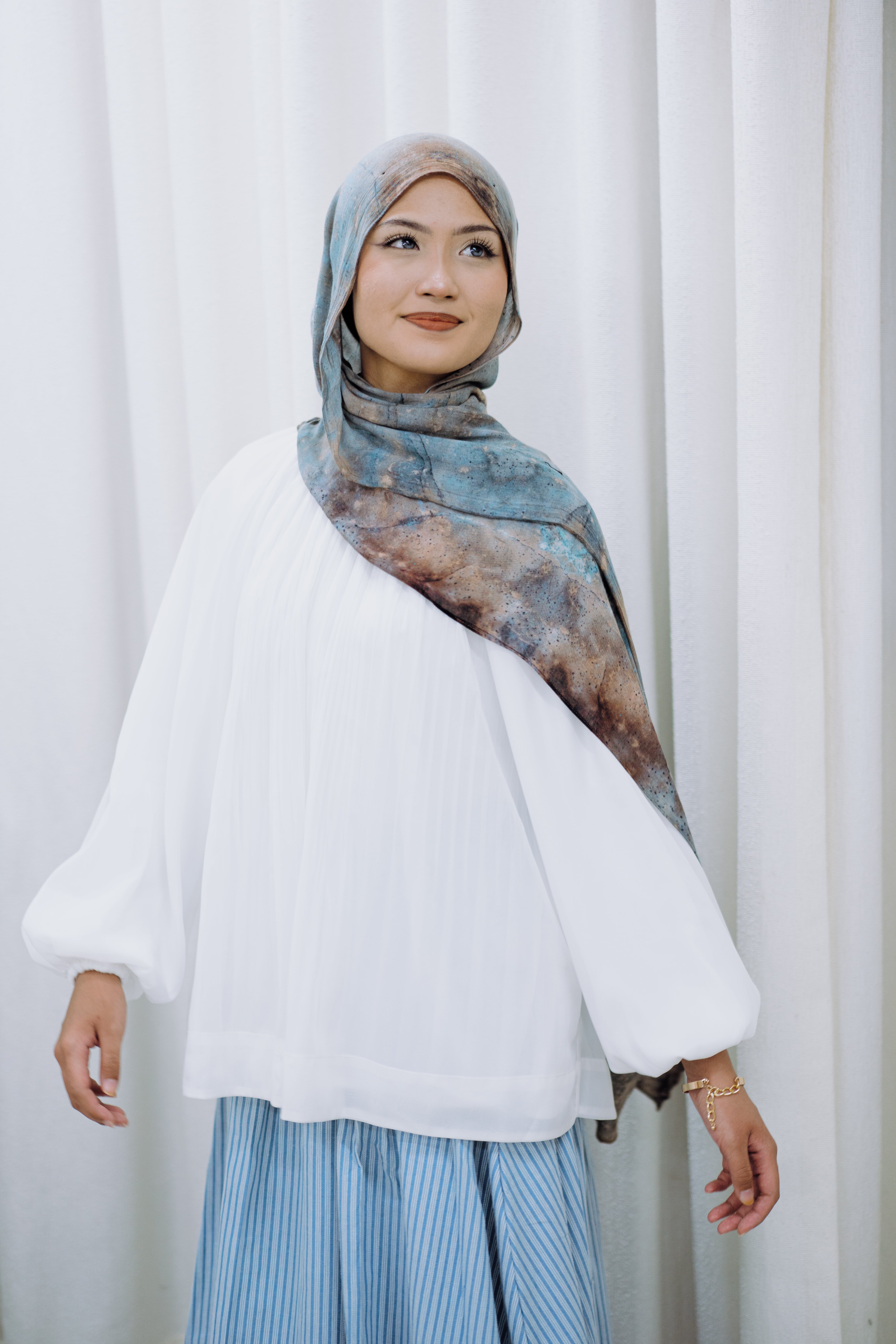 Yaleen Pleated Top HV LABEL