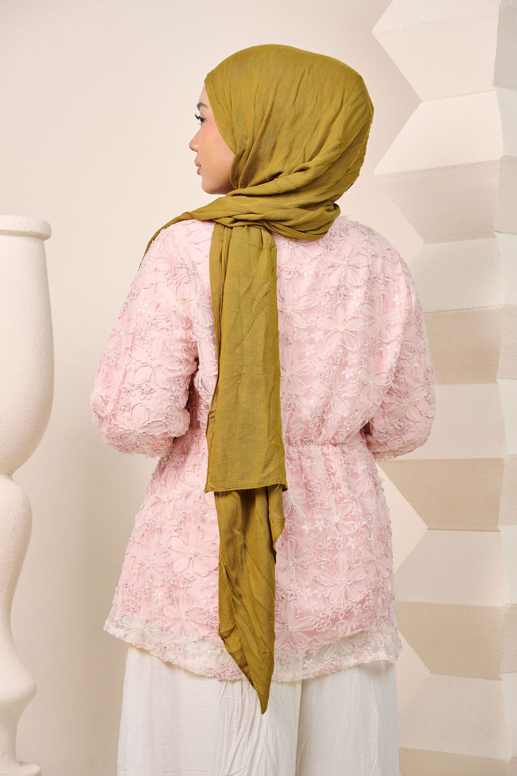 Wanderlace Blouse – Pearl Whisper