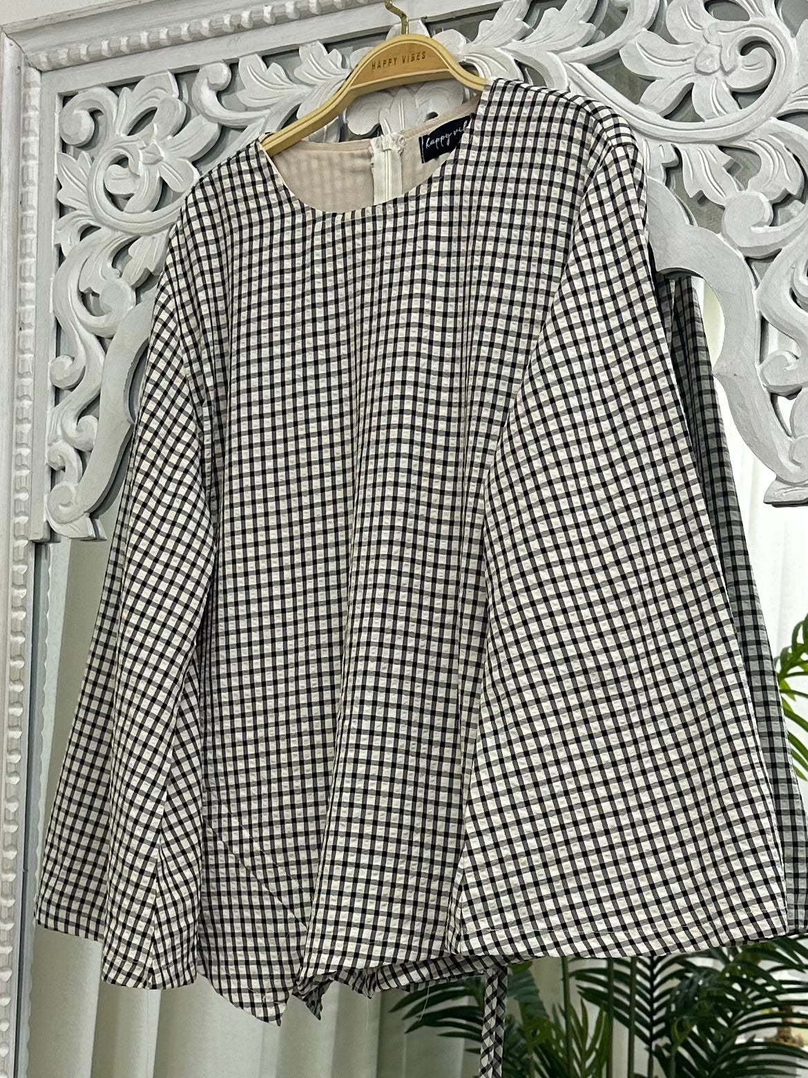 Cinch Muse Seam Top -  Checkered