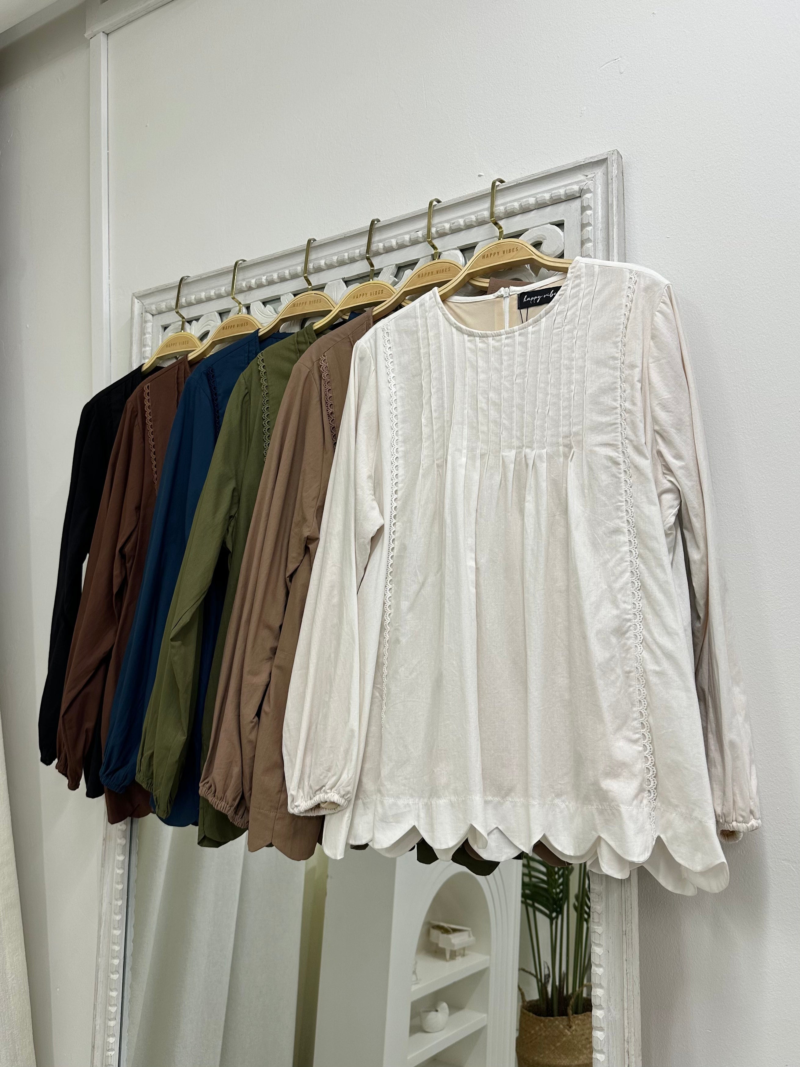 Maison Lace Pleat Blouse