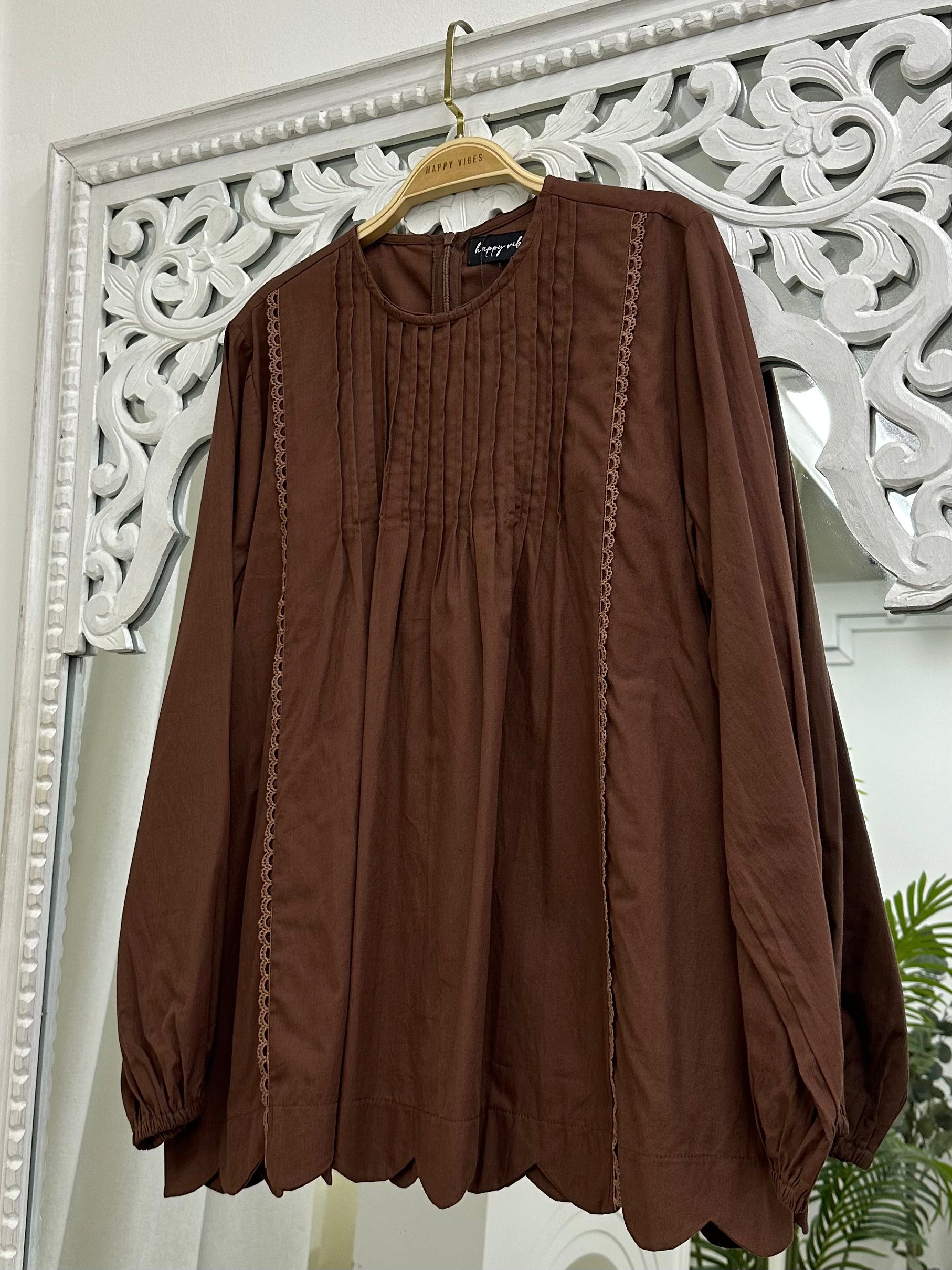 Maison Lace Pleat Blouse